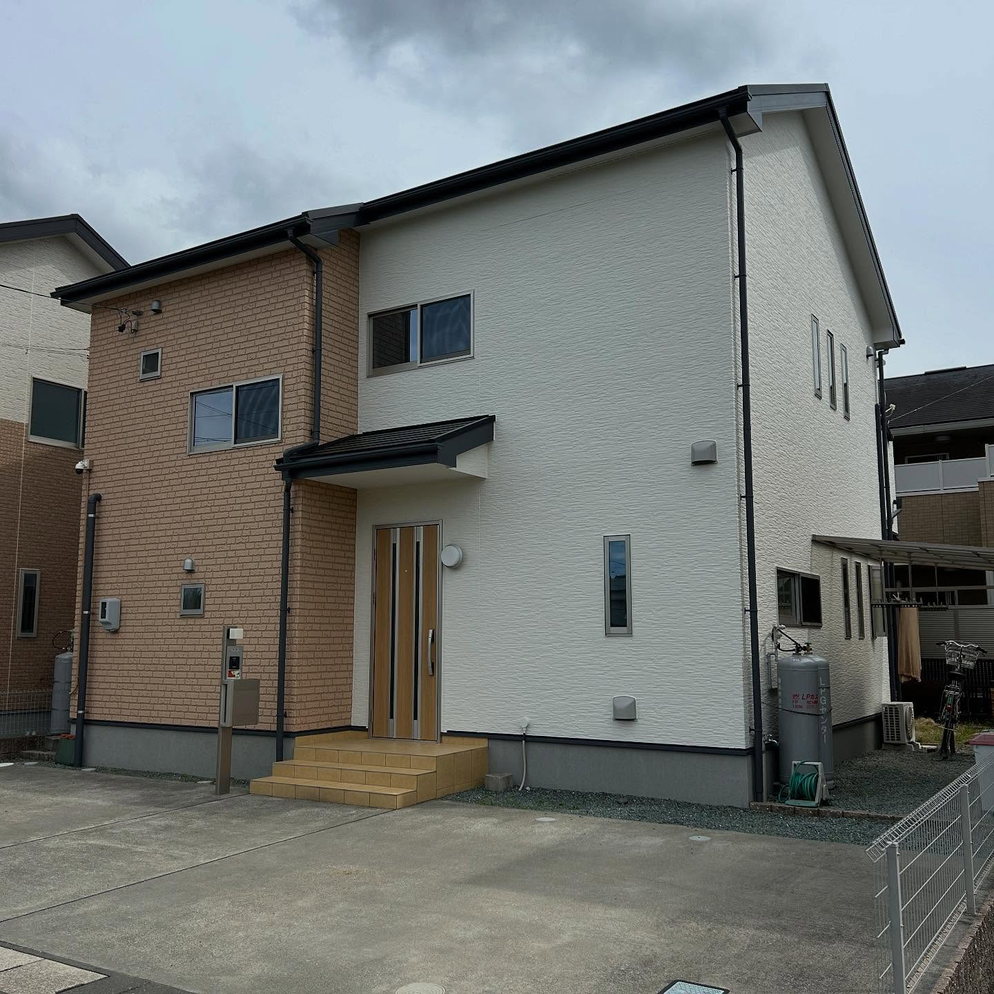 🔨✨今回は築10年の住宅メンテナンスをご紹介します。