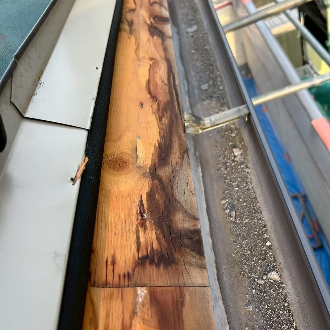 🔨✨今回は築10年の住宅メンテナンスをご紹介します。