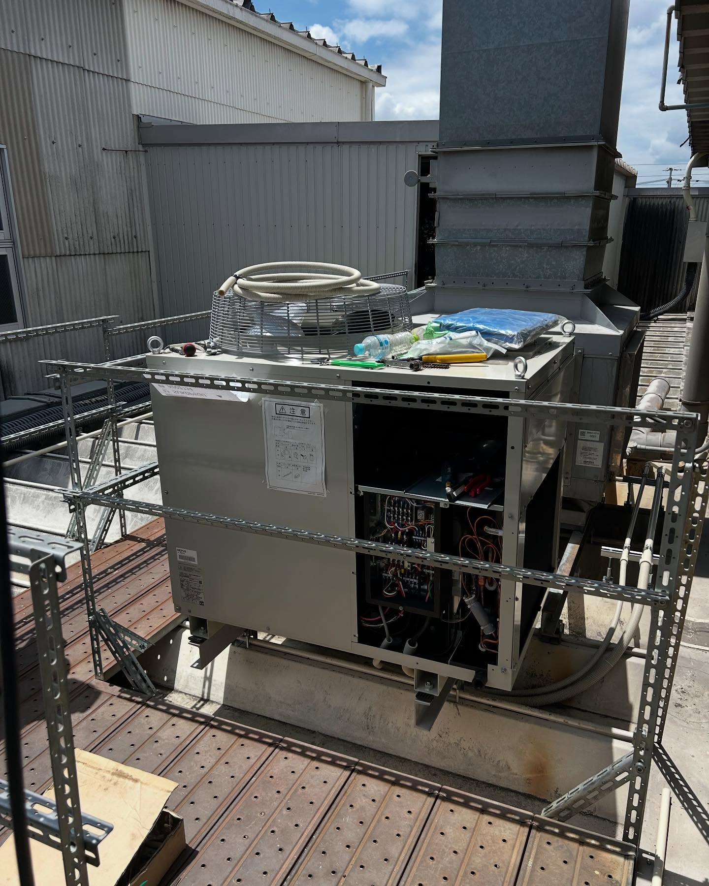 今回は少し遠出して岐阜県の某大手工場のお客様のもとへ✨