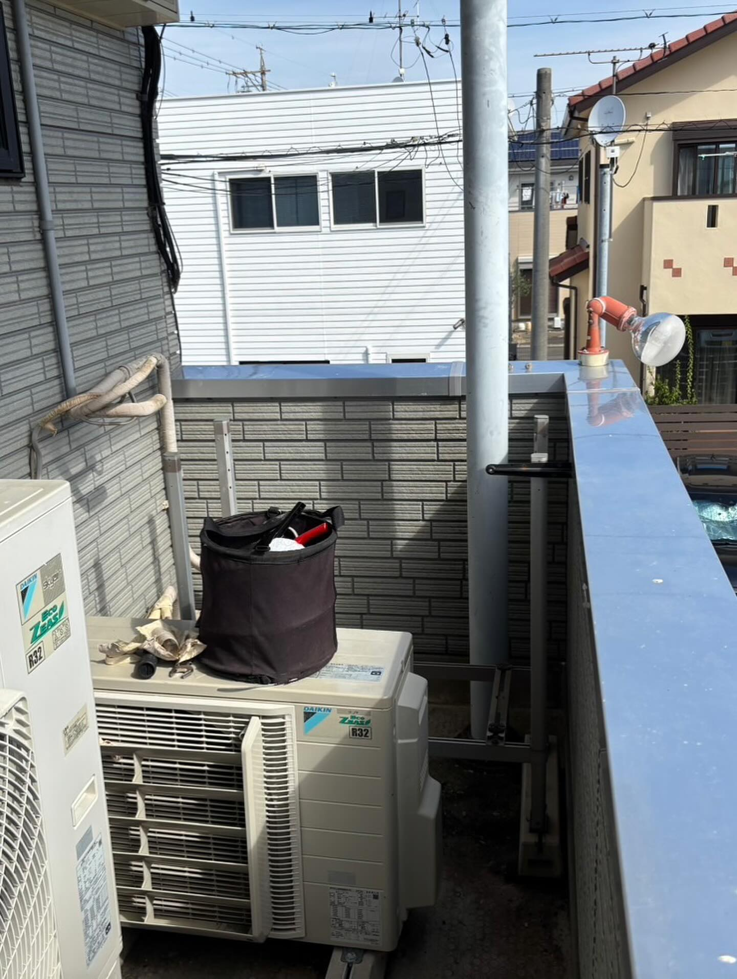 🌟 某施術院様の空調機更新工事を無事完了しました！😊✨