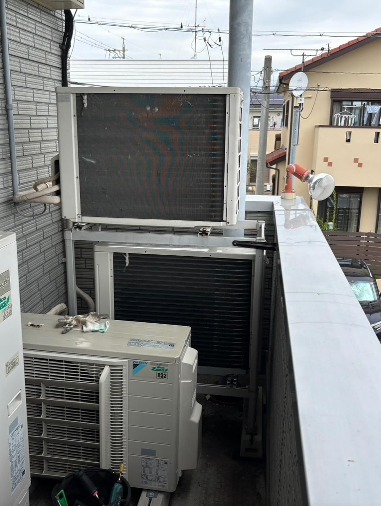 🌟 某施術院様の空調機更新工事を無事完了しました！😊✨