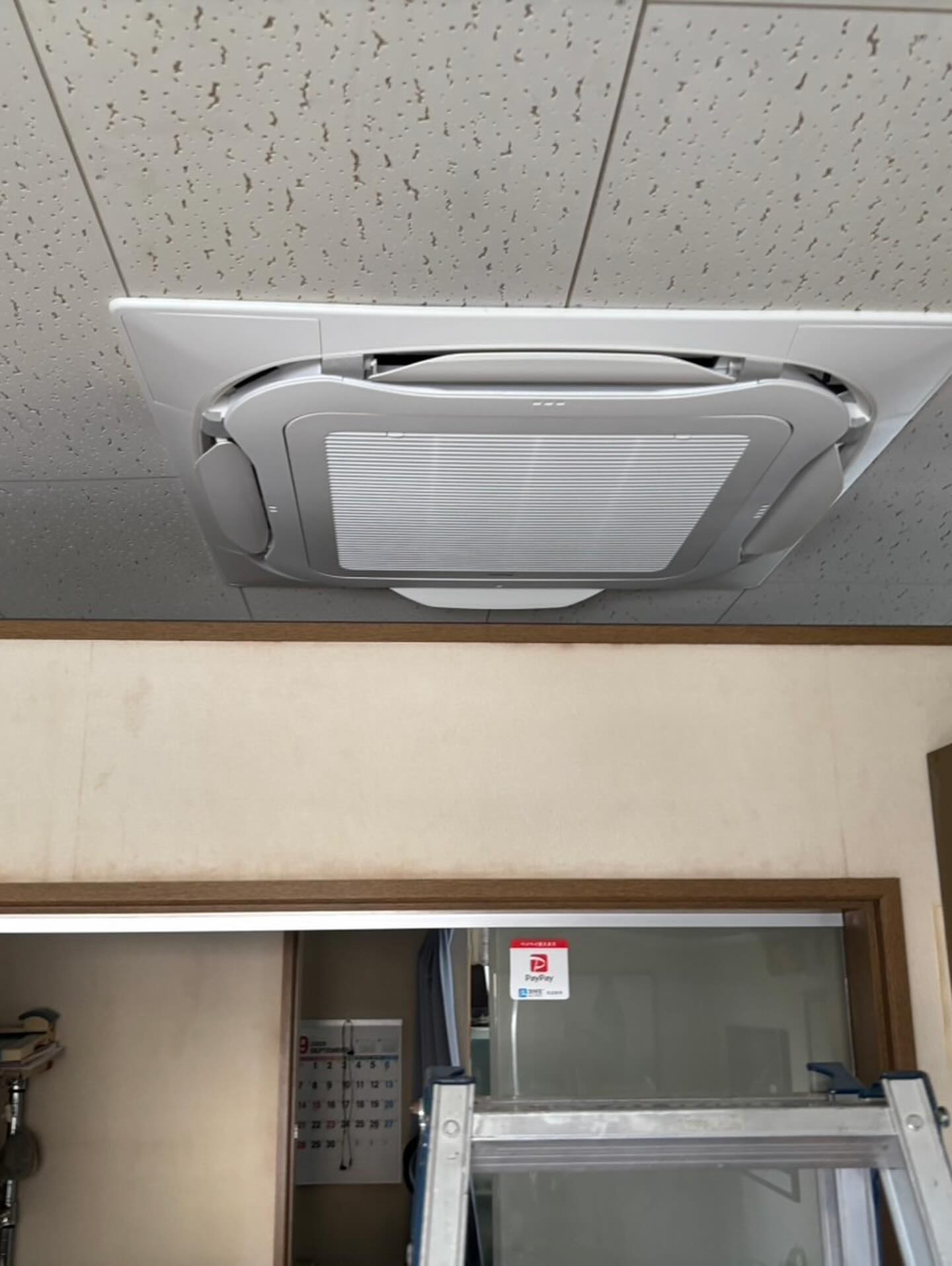 🌟 某施術院様の空調機更新工事を無事完了しました！😊✨