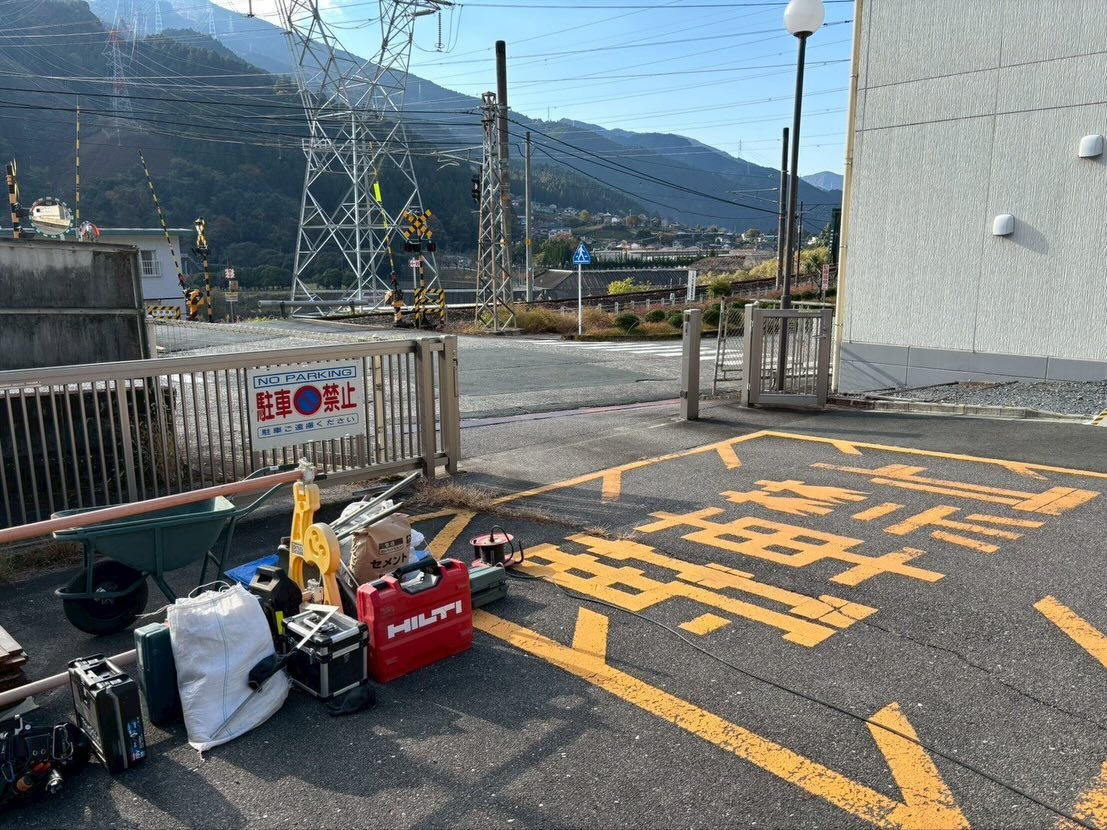 🚧某発電所の門扉交換工事が無事に完了しました！🔨✨