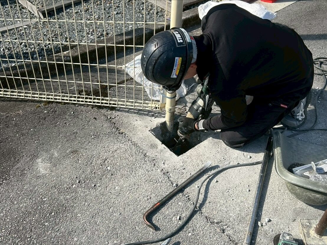🚧某発電所の門扉交換工事が無事に完了しました！🔨✨