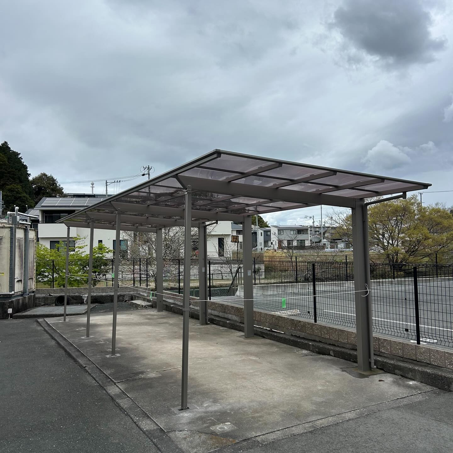 今回の工事は、アパートの駐輪場にサイクルポート新設工事です🚴...